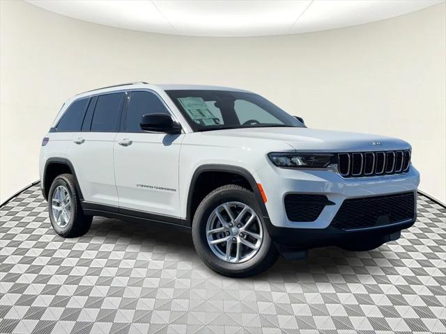 new 2025 Jeep Grand Cherokee car, priced at $44,370