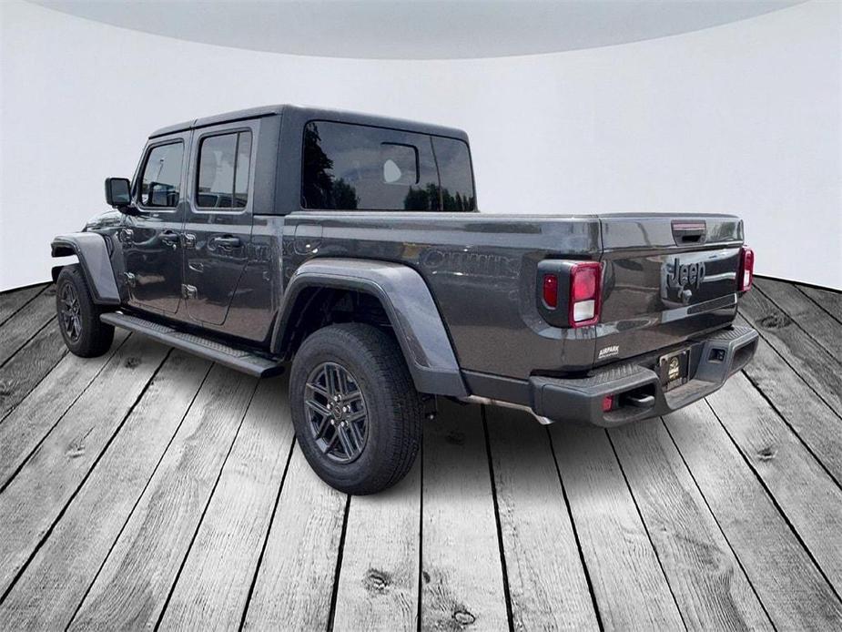 new 2024 Jeep Gladiator car, priced at $46,425