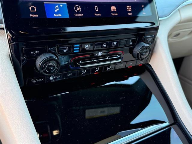 new 2025 Jeep Grand Cherokee car, priced at $51,930