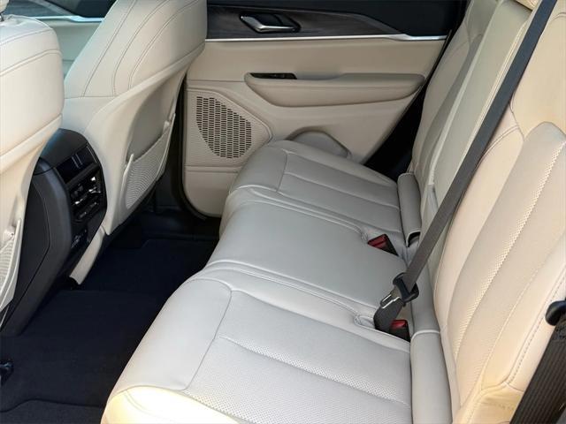 new 2025 Jeep Grand Cherokee car, priced at $51,930