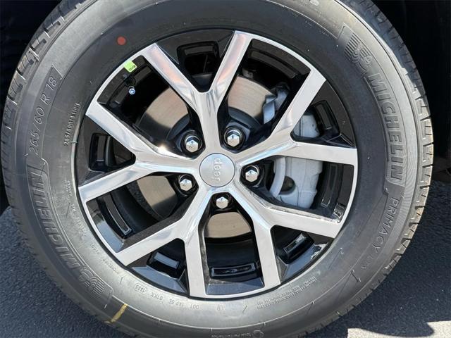 new 2025 Jeep Grand Cherokee car, priced at $51,930