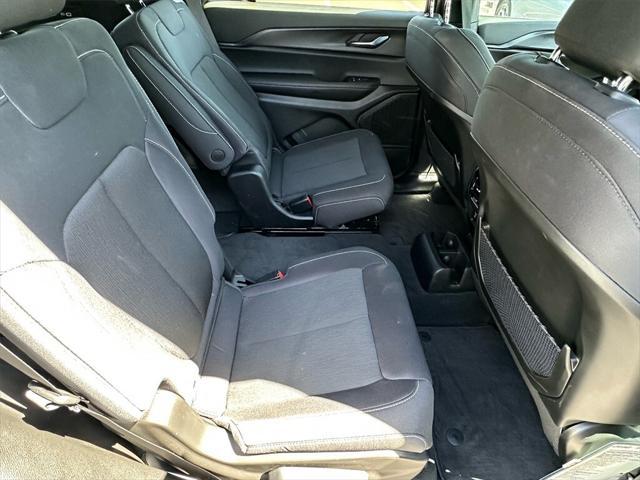 new 2025 Jeep Grand Cherokee L car, priced at $45,620