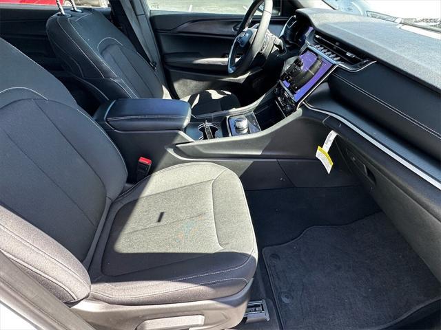 new 2025 Jeep Grand Cherokee L car, priced at $45,620