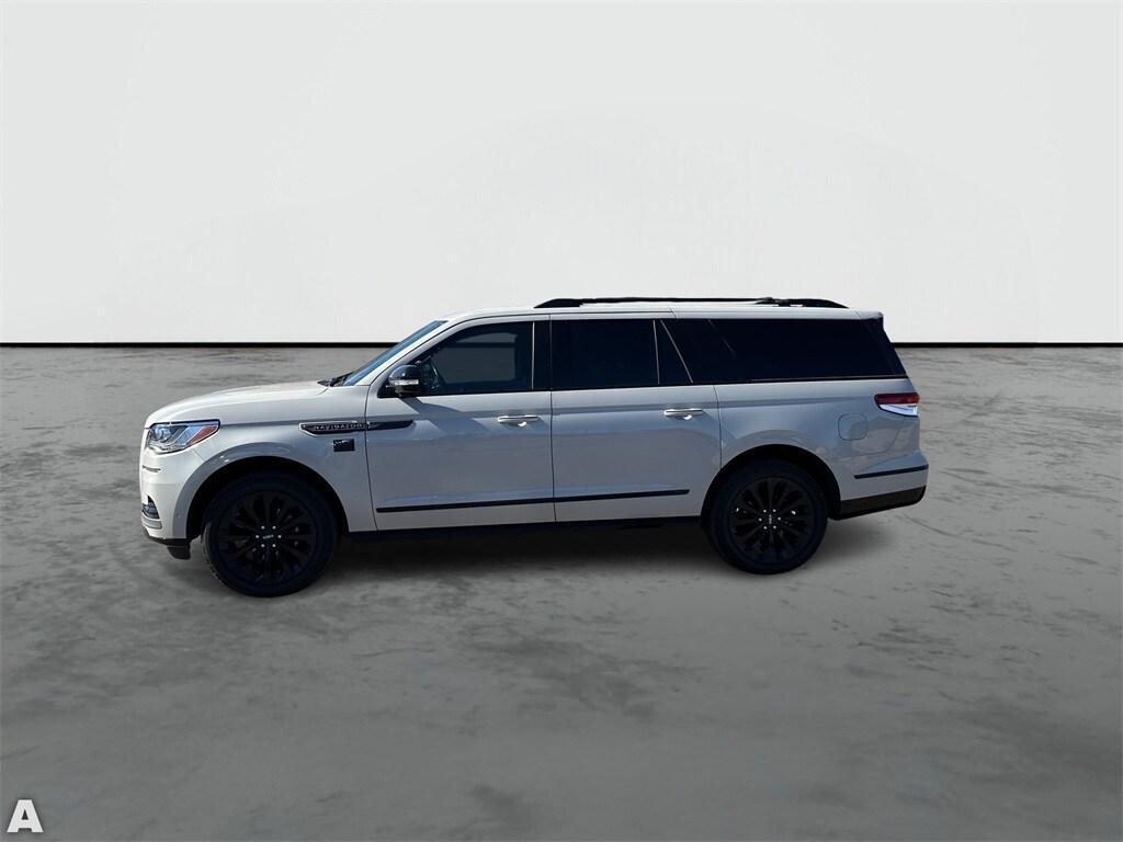 used 2022 Lincoln Navigator car, priced at $47,999