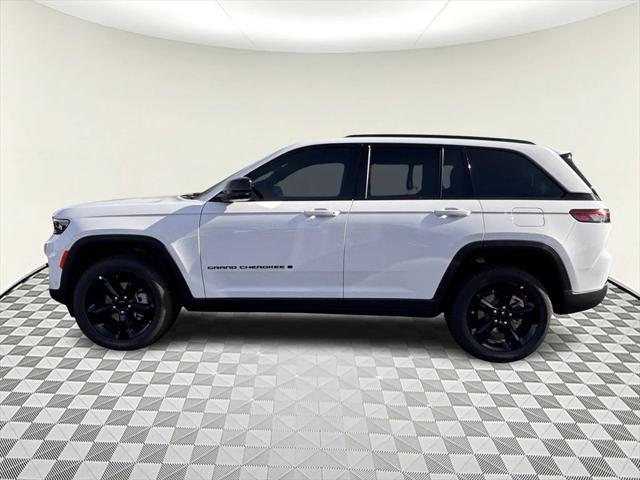 new 2025 Jeep Grand Cherokee car, priced at $56,060