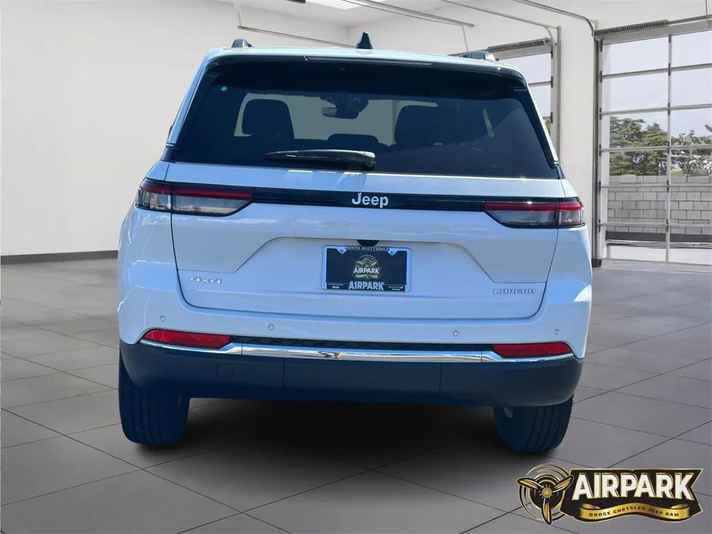 new 2025 Jeep Grand Cherokee car, priced at $42,825
