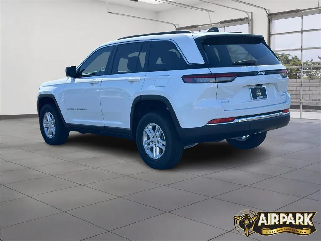 new 2025 Jeep Grand Cherokee car, priced at $42,825