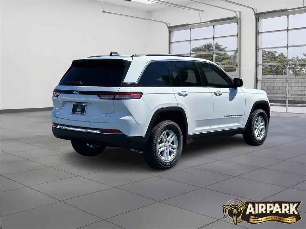 new 2025 Jeep Grand Cherokee car, priced at $42,825