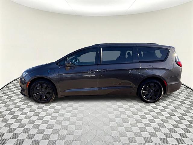 used 2020 Chrysler Pacifica Hybrid car, priced at $19,986