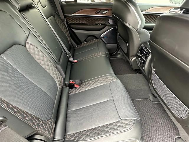 new 2025 Jeep Grand Cherokee car, priced at $67,725