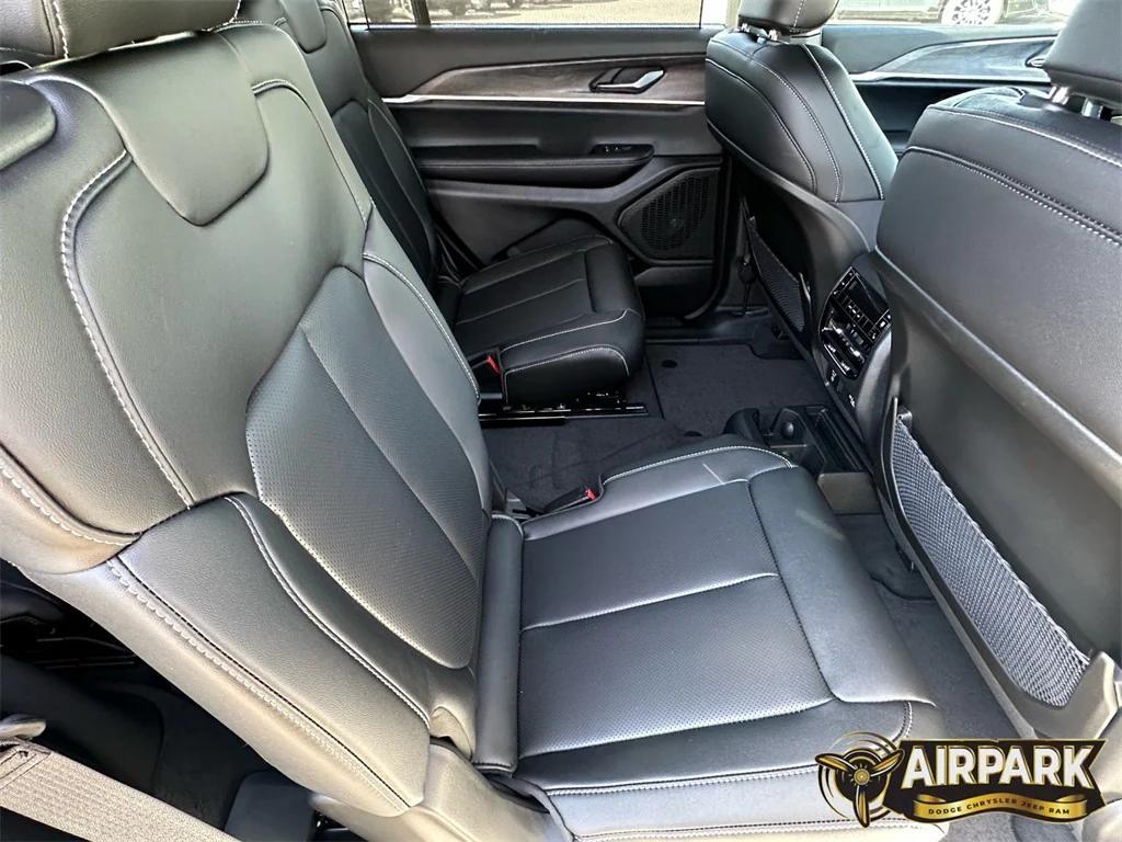new 2025 Jeep Grand Cherokee L car, priced at $57,960