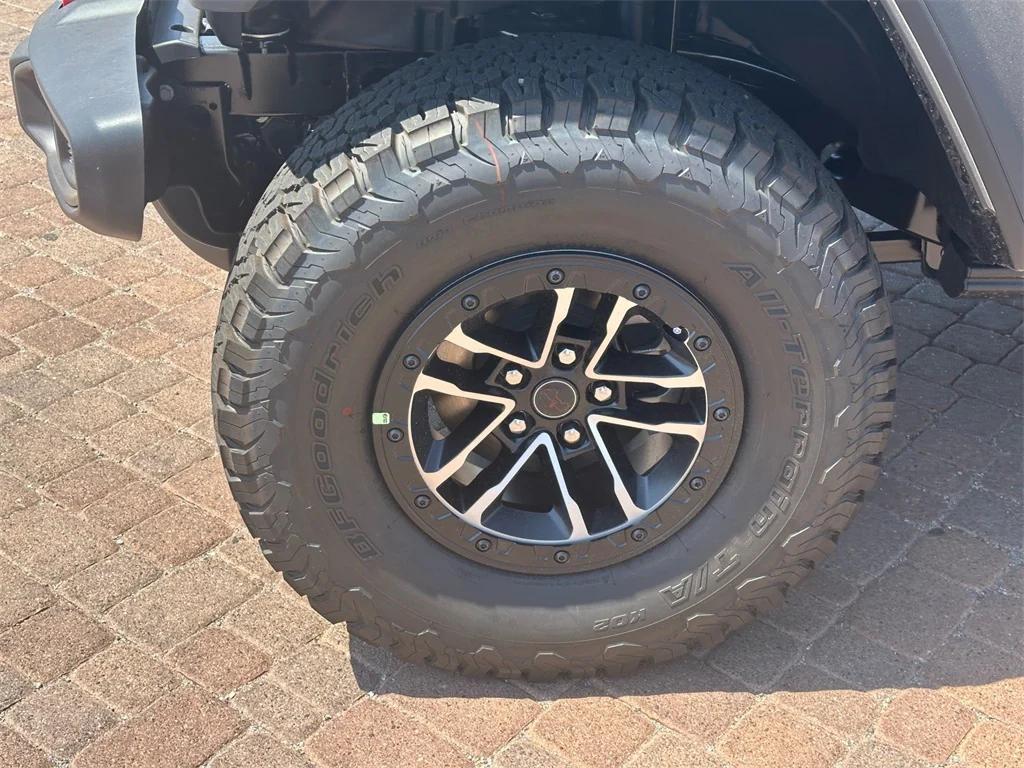 new 2025 Jeep Wrangler car, priced at $69,775
