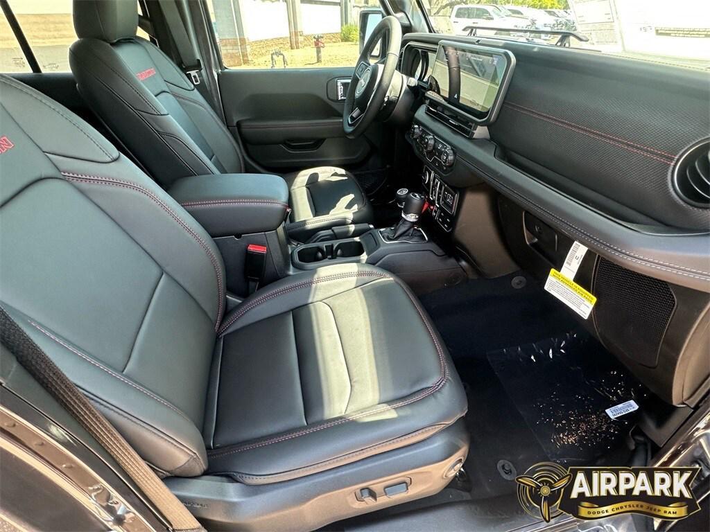 new 2025 Jeep Wrangler car, priced at $69,775