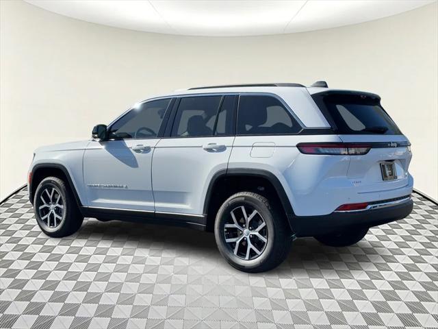 new 2025 Jeep Grand Cherokee car, priced at $53,135