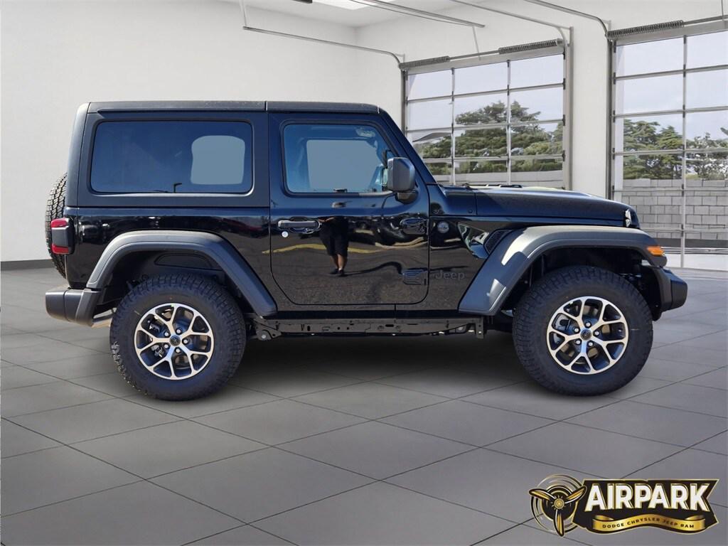 new 2025 Jeep Wrangler car, priced at $45,625