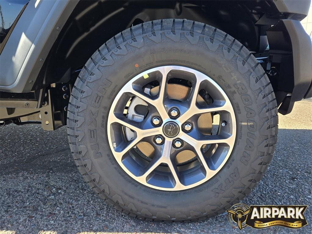 new 2025 Jeep Wrangler car, priced at $45,625