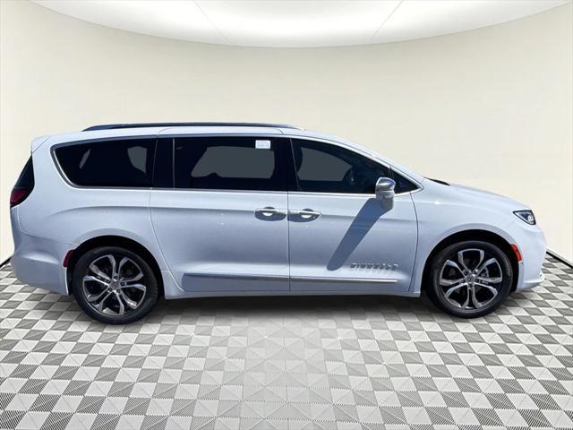 new 2024 Chrysler Pacifica car, priced at $55,585