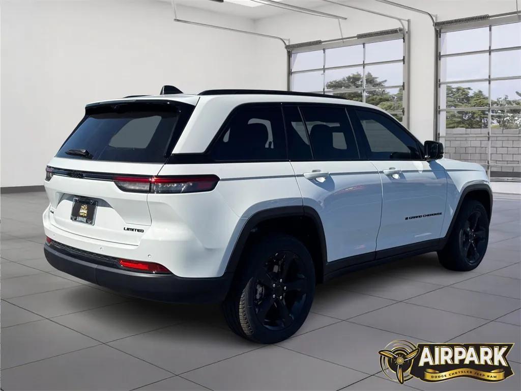 new 2025 Jeep Grand Cherokee car, priced at $56,060