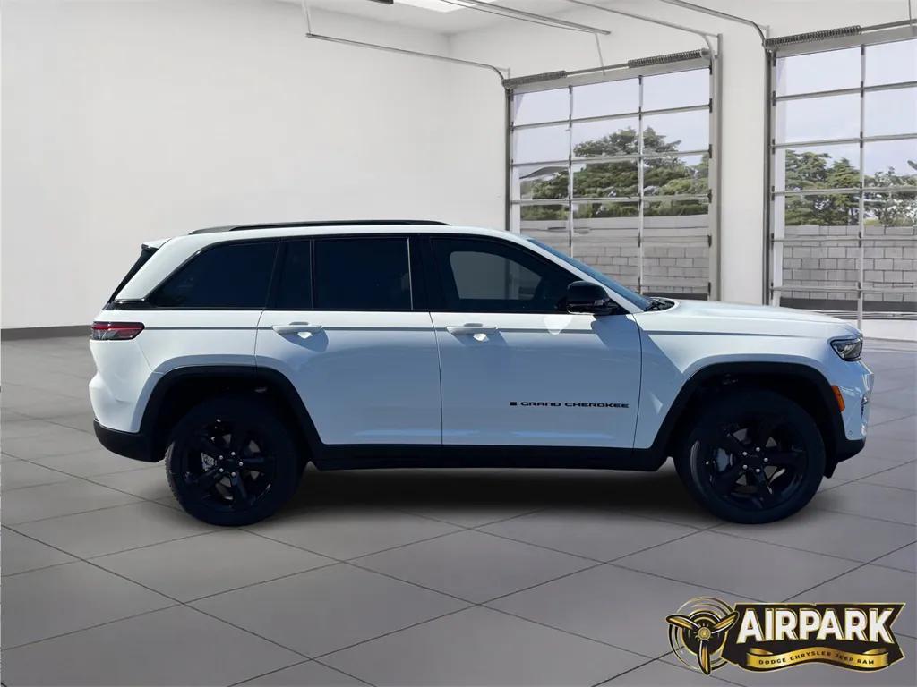 new 2025 Jeep Grand Cherokee car, priced at $56,060