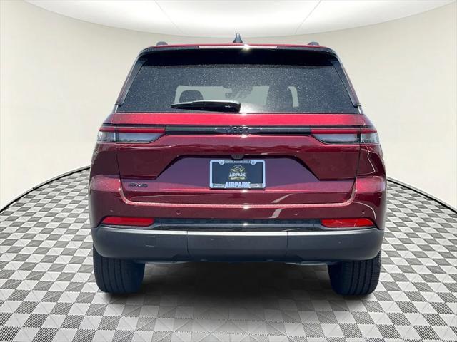 new 2025 Jeep Grand Cherokee car, priced at $49,370