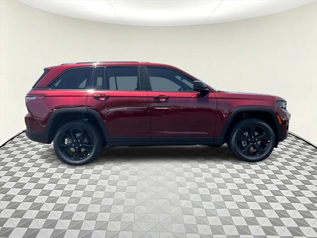 new 2025 Jeep Grand Cherokee car, priced at $49,370