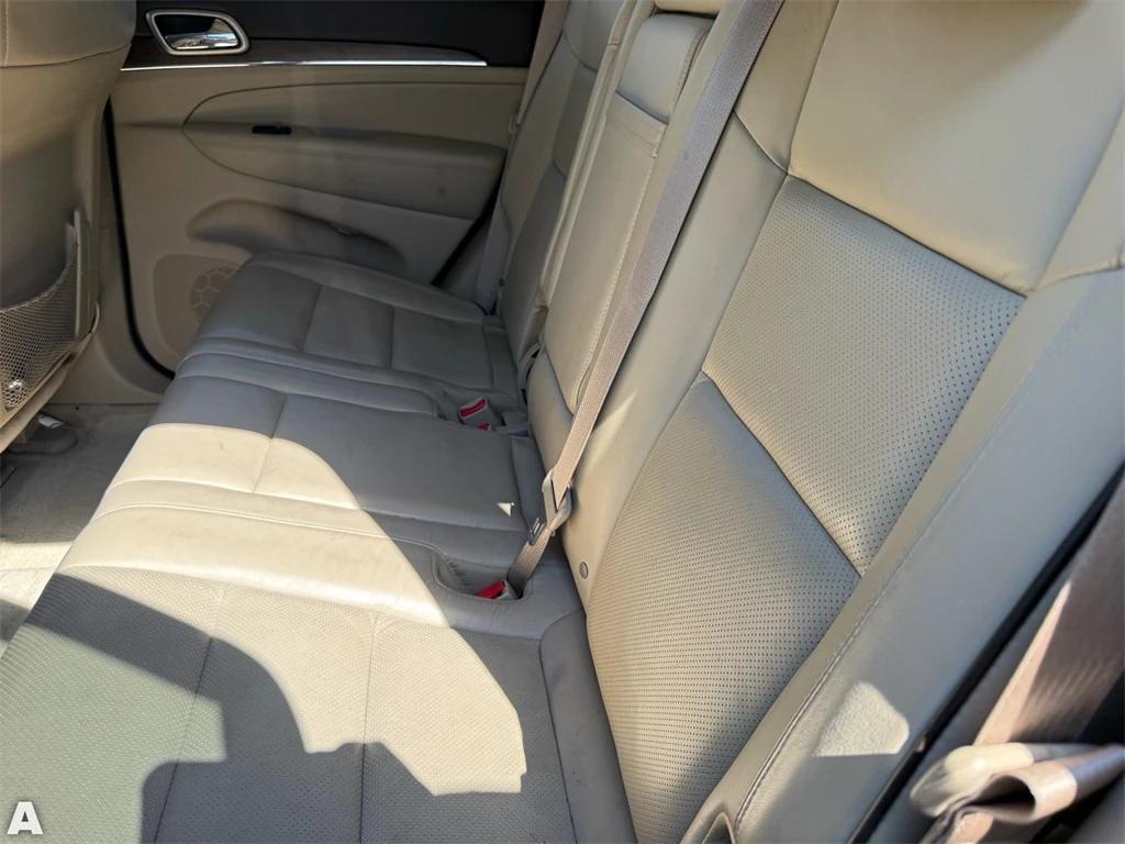 used 2016 Jeep Grand Cherokee car, priced at $14,563