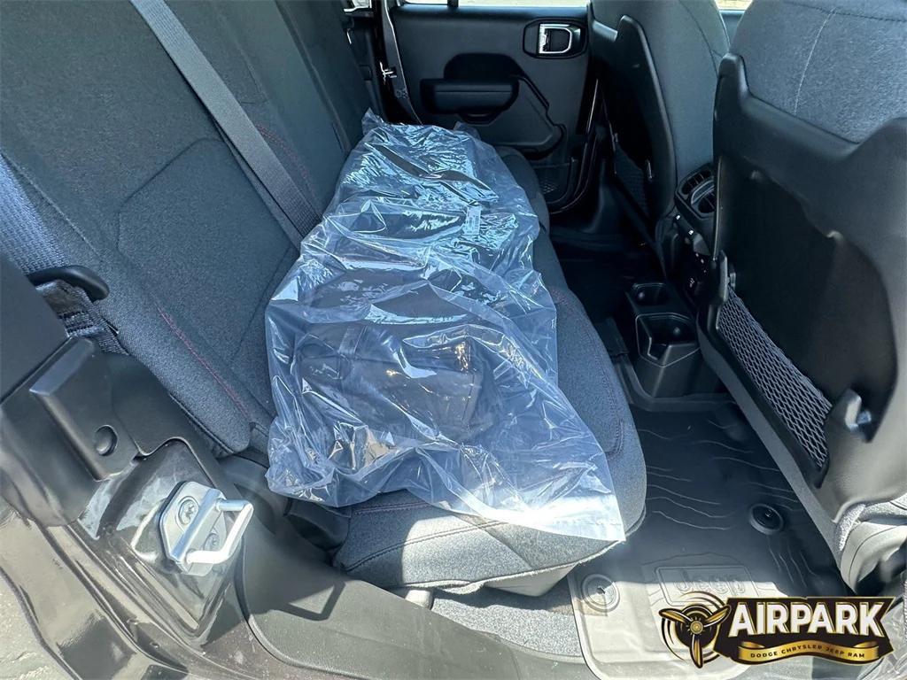 new 2025 Jeep Gladiator car, priced at $63,160