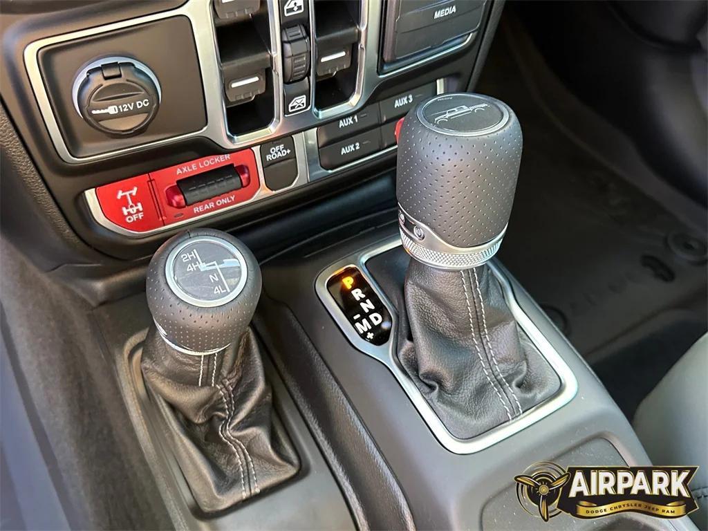 new 2025 Jeep Gladiator car, priced at $61,540