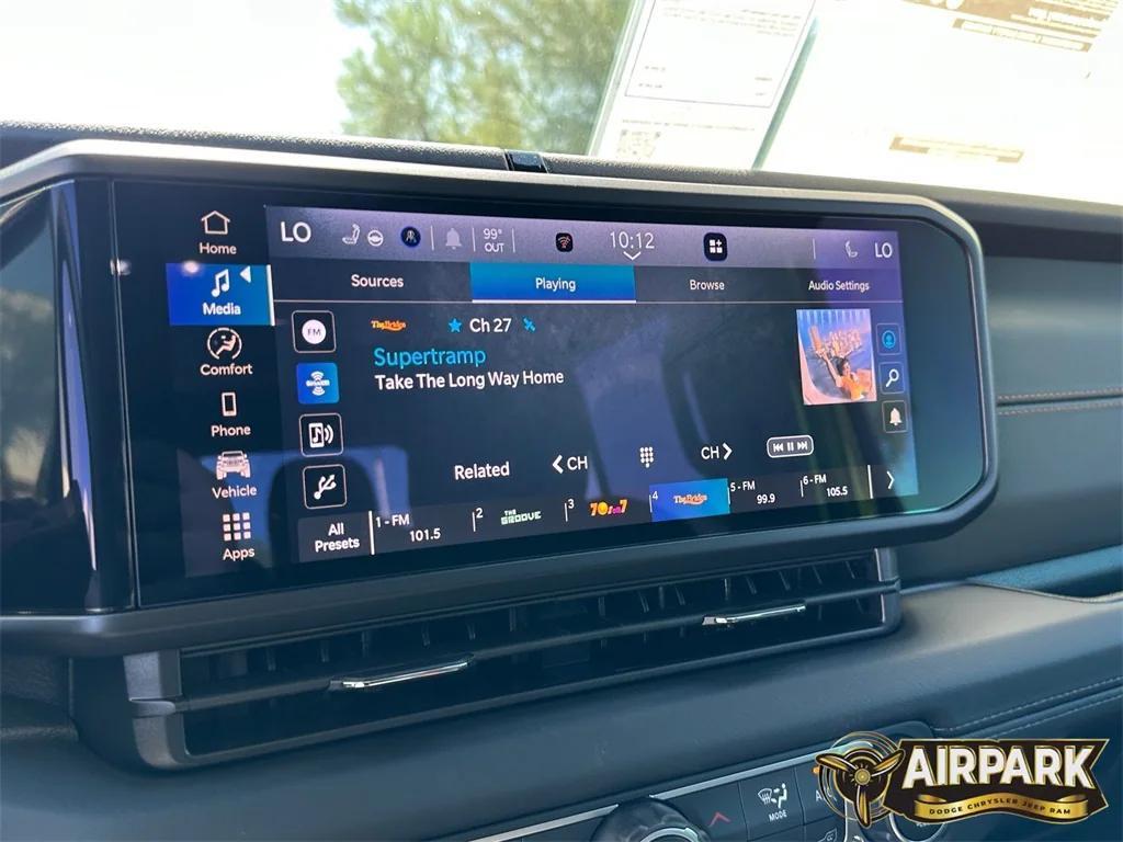 new 2025 Jeep Gladiator car, priced at $61,540