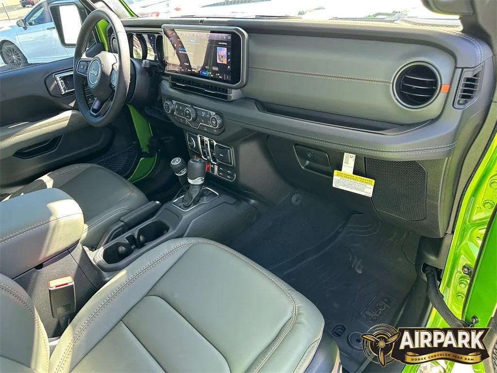 new 2025 Jeep Gladiator car, priced at $61,540