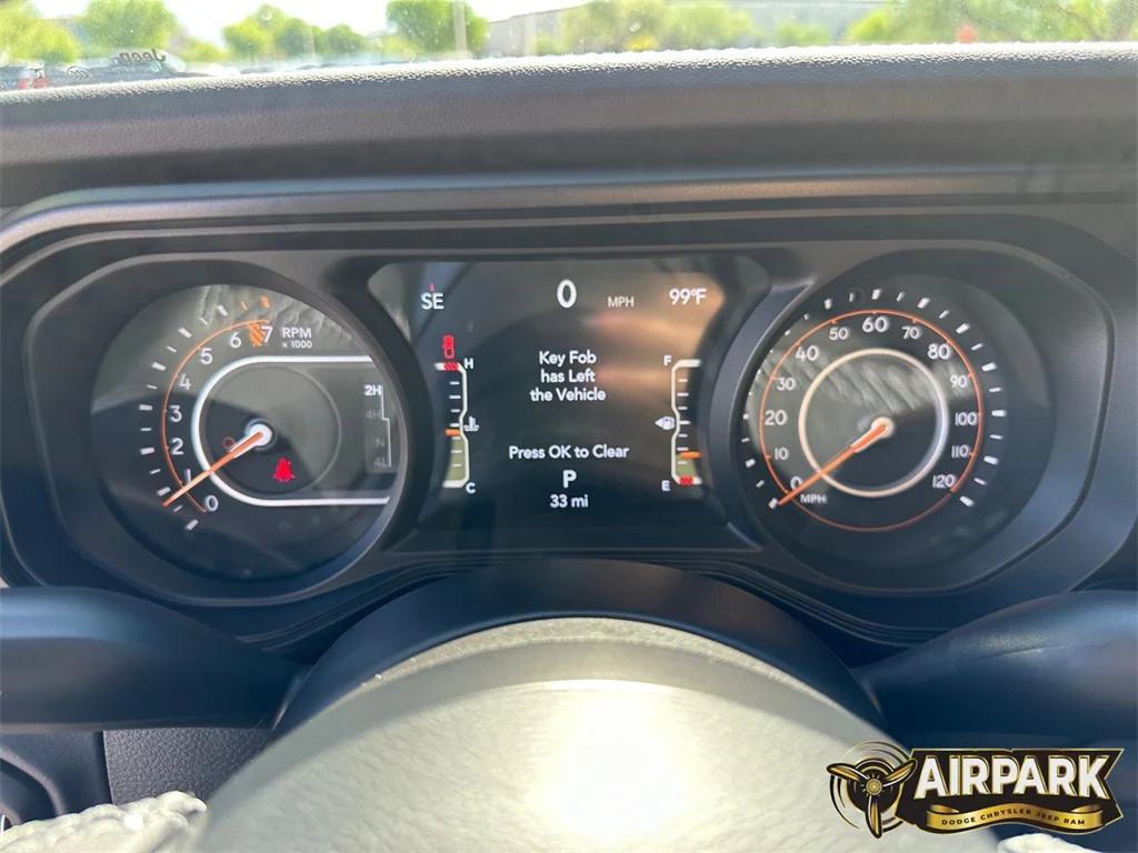 new 2025 Jeep Gladiator car, priced at $61,540