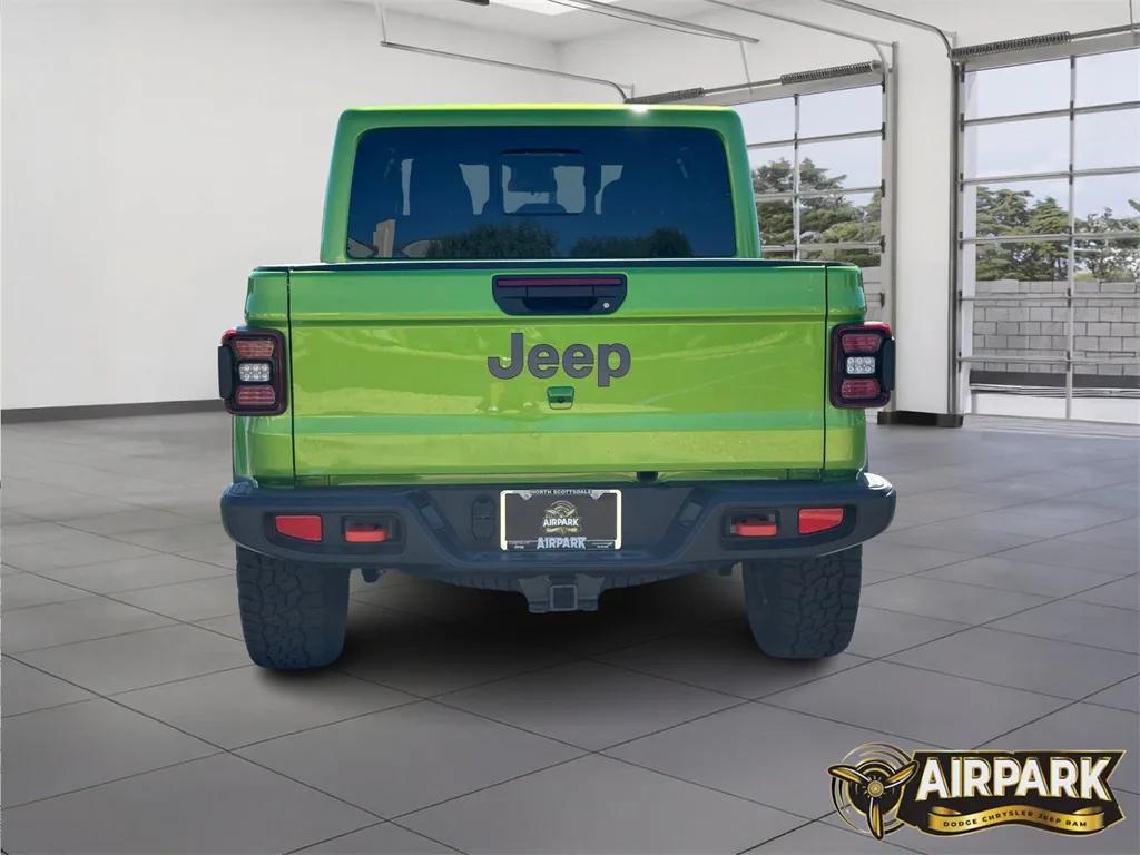 new 2025 Jeep Gladiator car, priced at $61,540