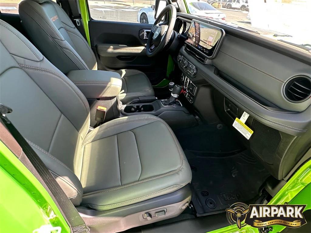 new 2025 Jeep Gladiator car, priced at $61,540