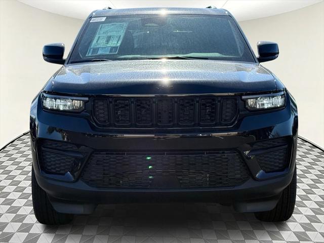 new 2025 Jeep Grand Cherokee car, priced at $47,525