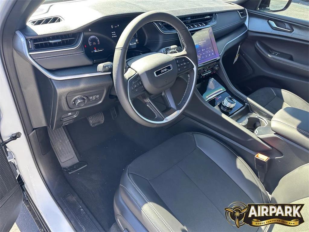 new 2025 Jeep Grand Cherokee L car, priced at $51,525