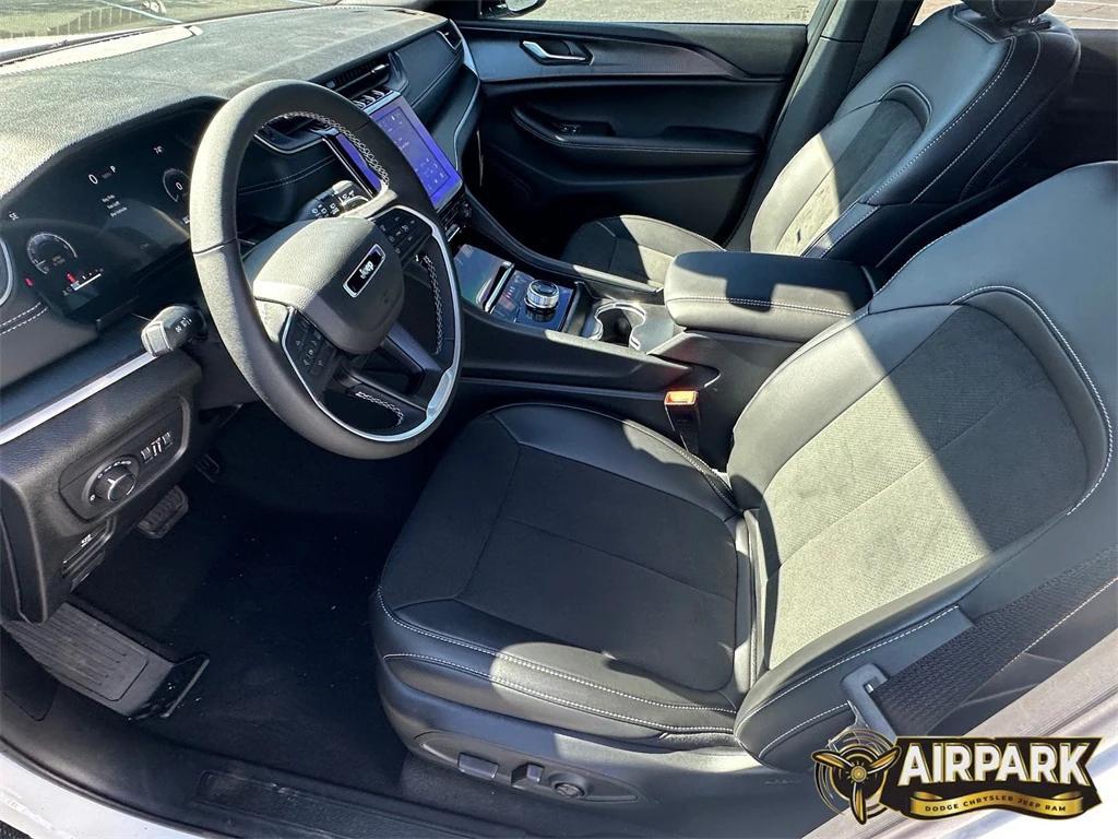 new 2025 Jeep Grand Cherokee L car, priced at $51,525
