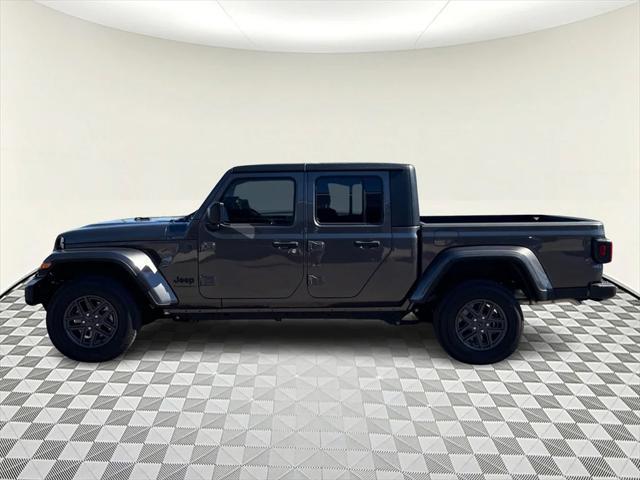 new 2024 Jeep Gladiator car, priced at $48,760