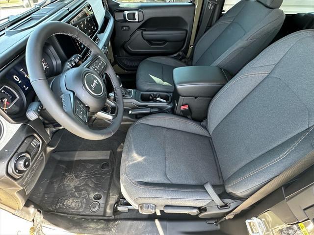 new 2025 Jeep Wrangler car, priced at $45,575