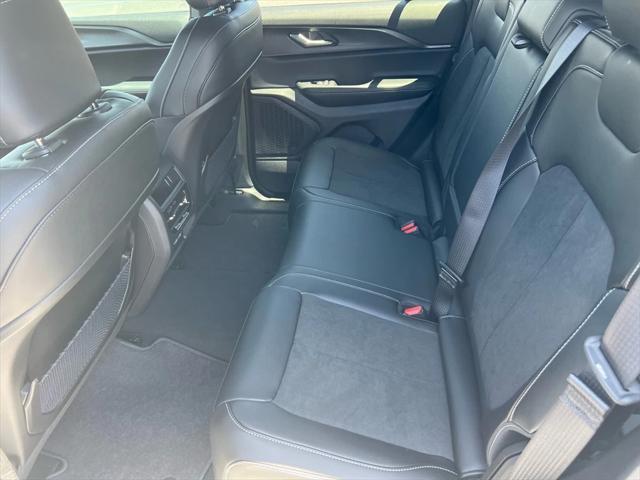 new 2025 Jeep Grand Cherokee car, priced at $48,775