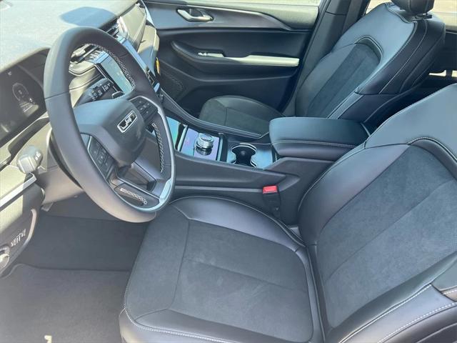 new 2025 Jeep Grand Cherokee car, priced at $48,775
