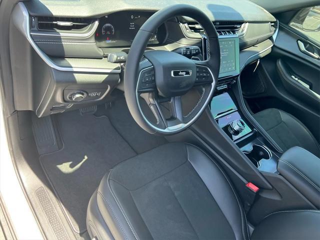new 2025 Jeep Grand Cherokee car, priced at $48,775