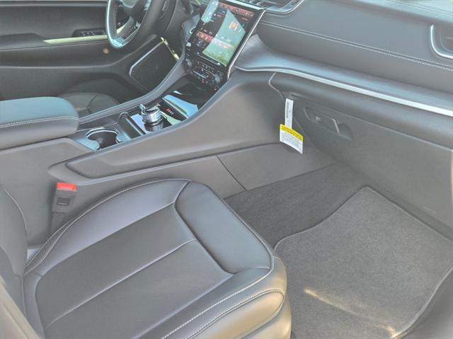 new 2025 Jeep Grand Cherokee car, priced at $58,430