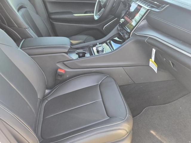new 2025 Jeep Grand Cherokee car, priced at $58,430