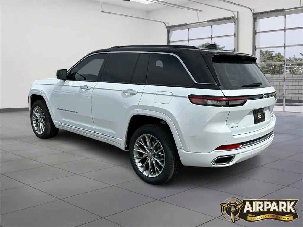 new 2025 Jeep Grand Cherokee car, priced at $67,725