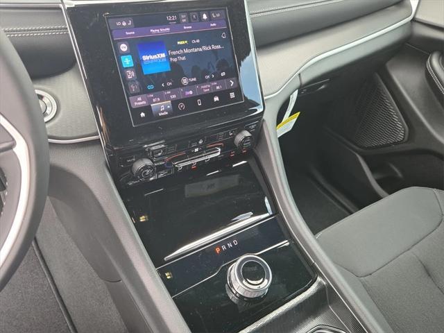 new 2025 Jeep Grand Cherokee car, priced at $41,220