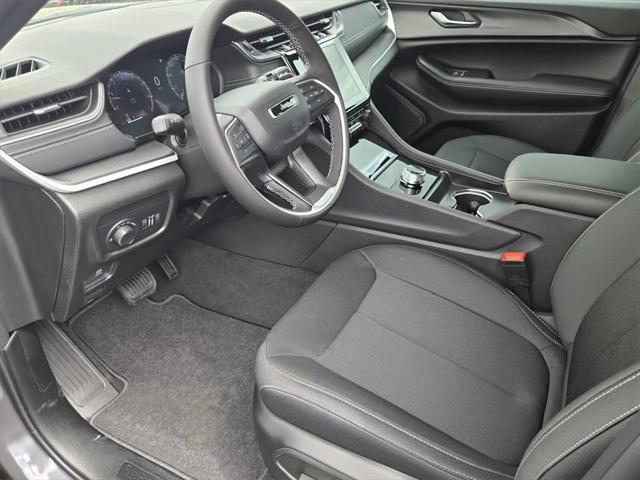 new 2025 Jeep Grand Cherokee car, priced at $41,220