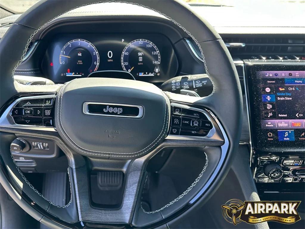 new 2025 Jeep Grand Cherokee car, priced at $69,225