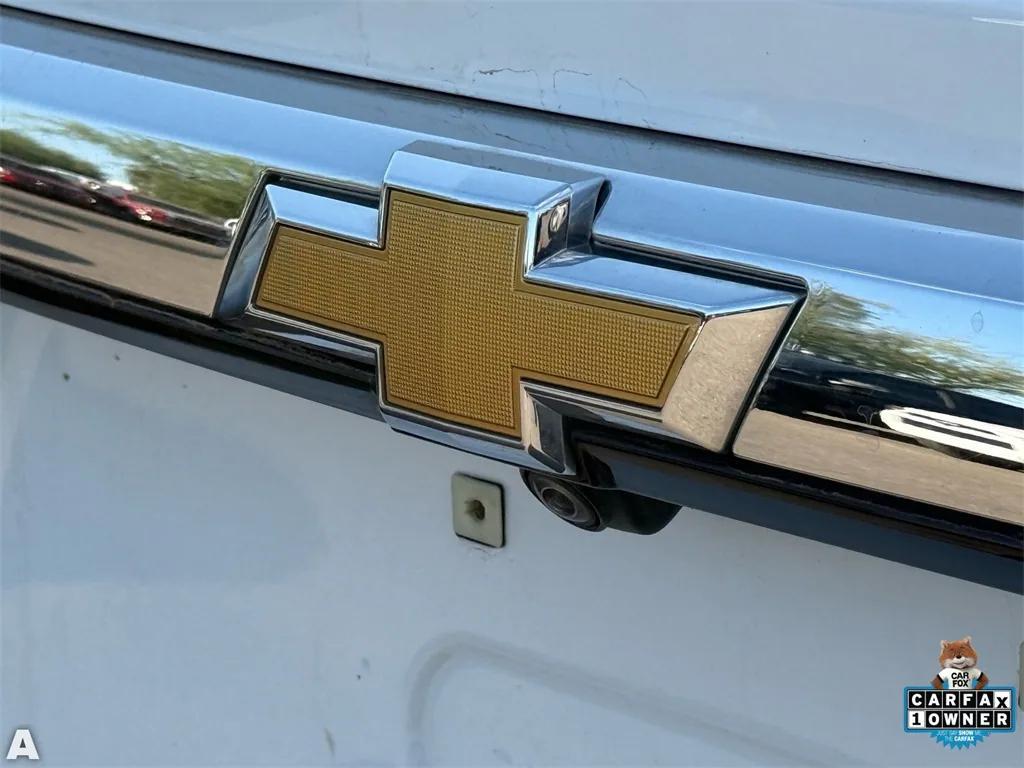 used 2023 Chevrolet Traverse car, priced at $24,077