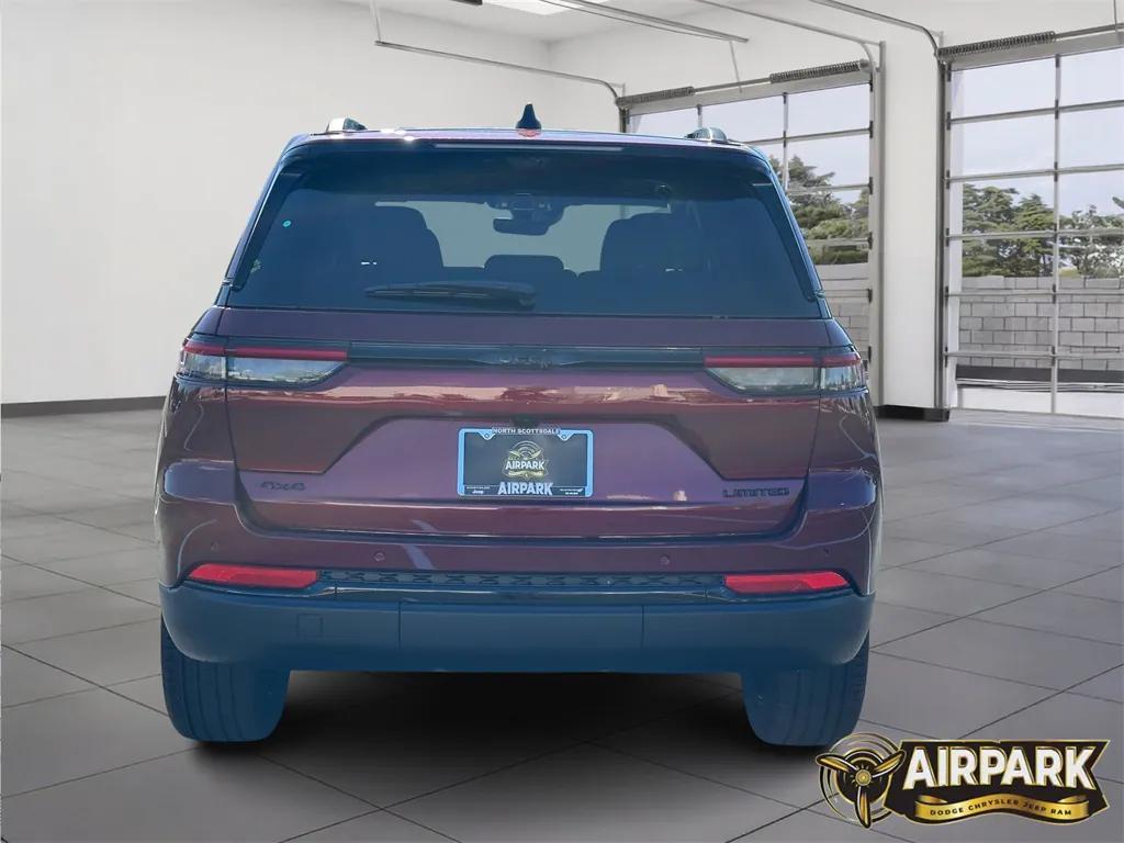 new 2025 Jeep Grand Cherokee car, priced at $56,655
