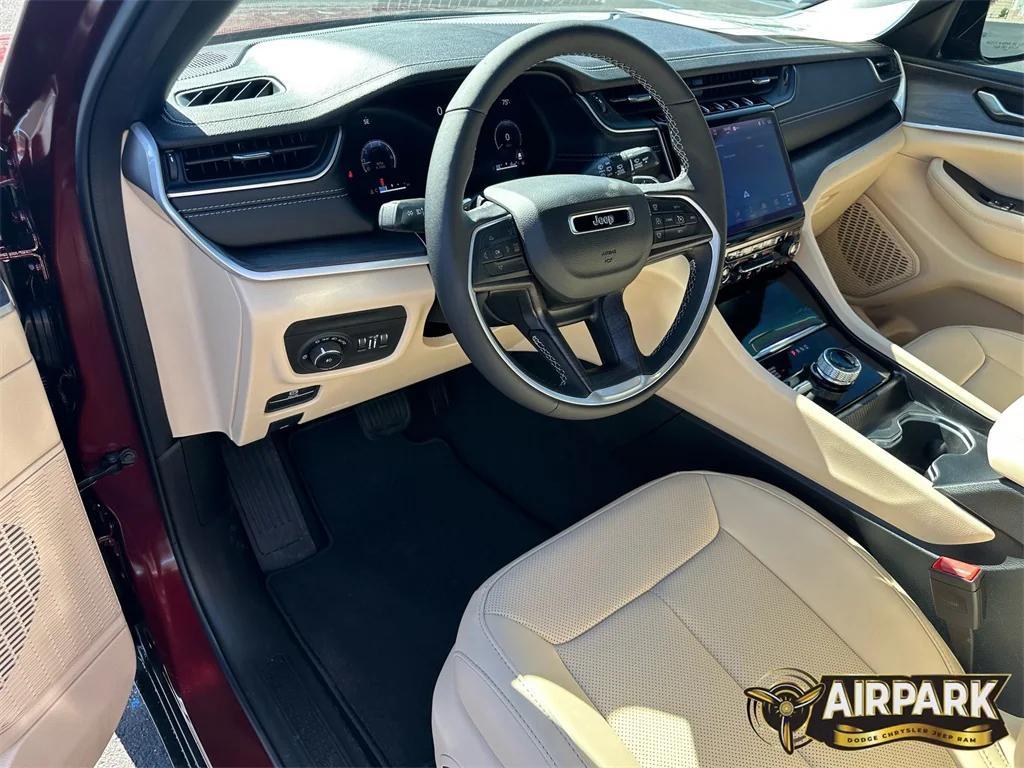 new 2025 Jeep Grand Cherokee car, priced at $56,655